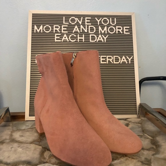 Urban outfitters pink suede boots size 8 new - Picture 3 of 7